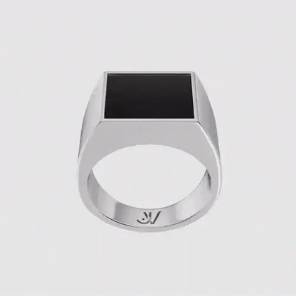 V41 | Signet Ring
